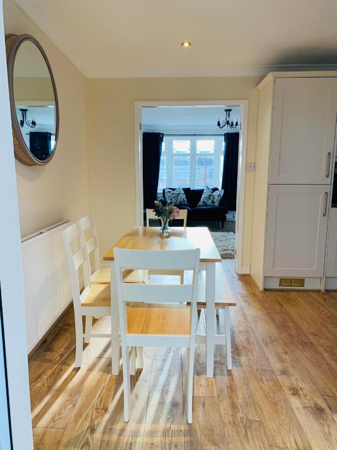 Homely Detached 3 Bedroom House Near Sheffield Rotherham Exterior photo