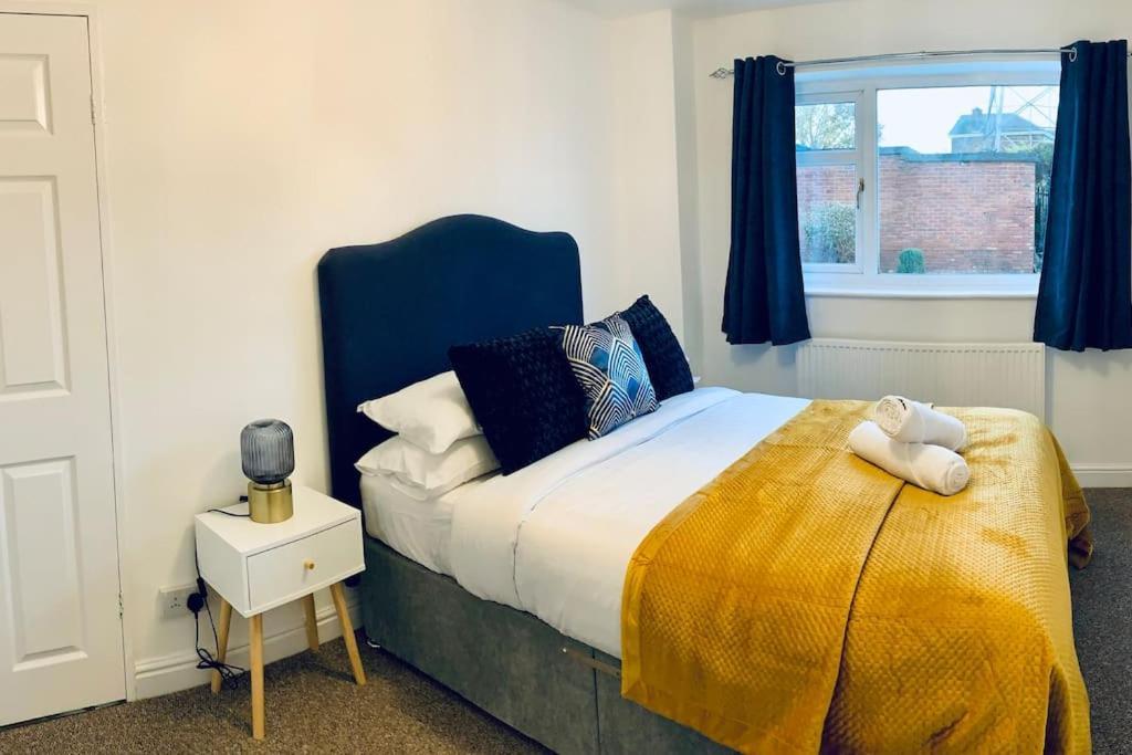Homely Detached 3 Bedroom House Near Sheffield Rotherham Exterior photo
