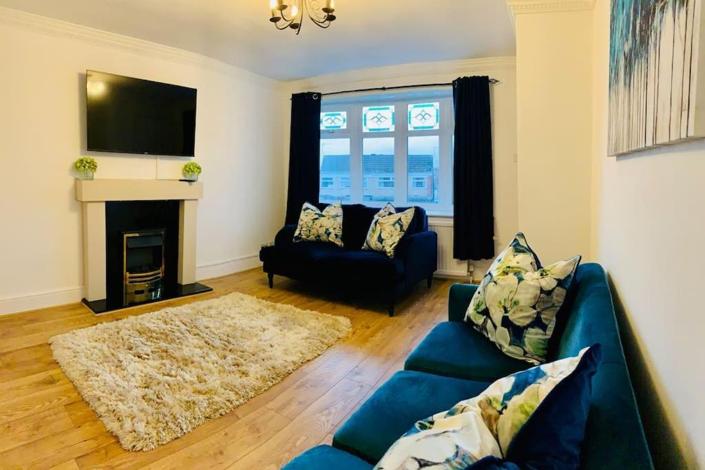 Homely Detached 3 Bedroom House Near Sheffield Rotherham Exterior photo